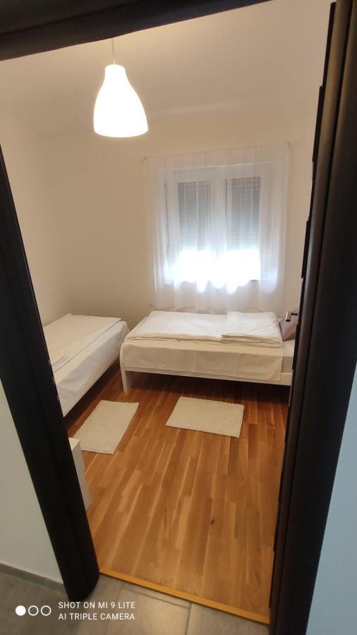 Apartmani Gavran Pirovac Exteriér fotografie