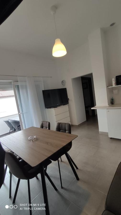 Apartmani Gavran Pirovac Exteriér fotografie