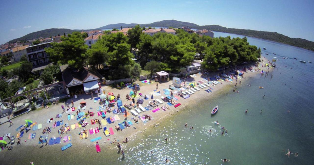 Apartmani Gavran Pirovac Exteriér fotografie