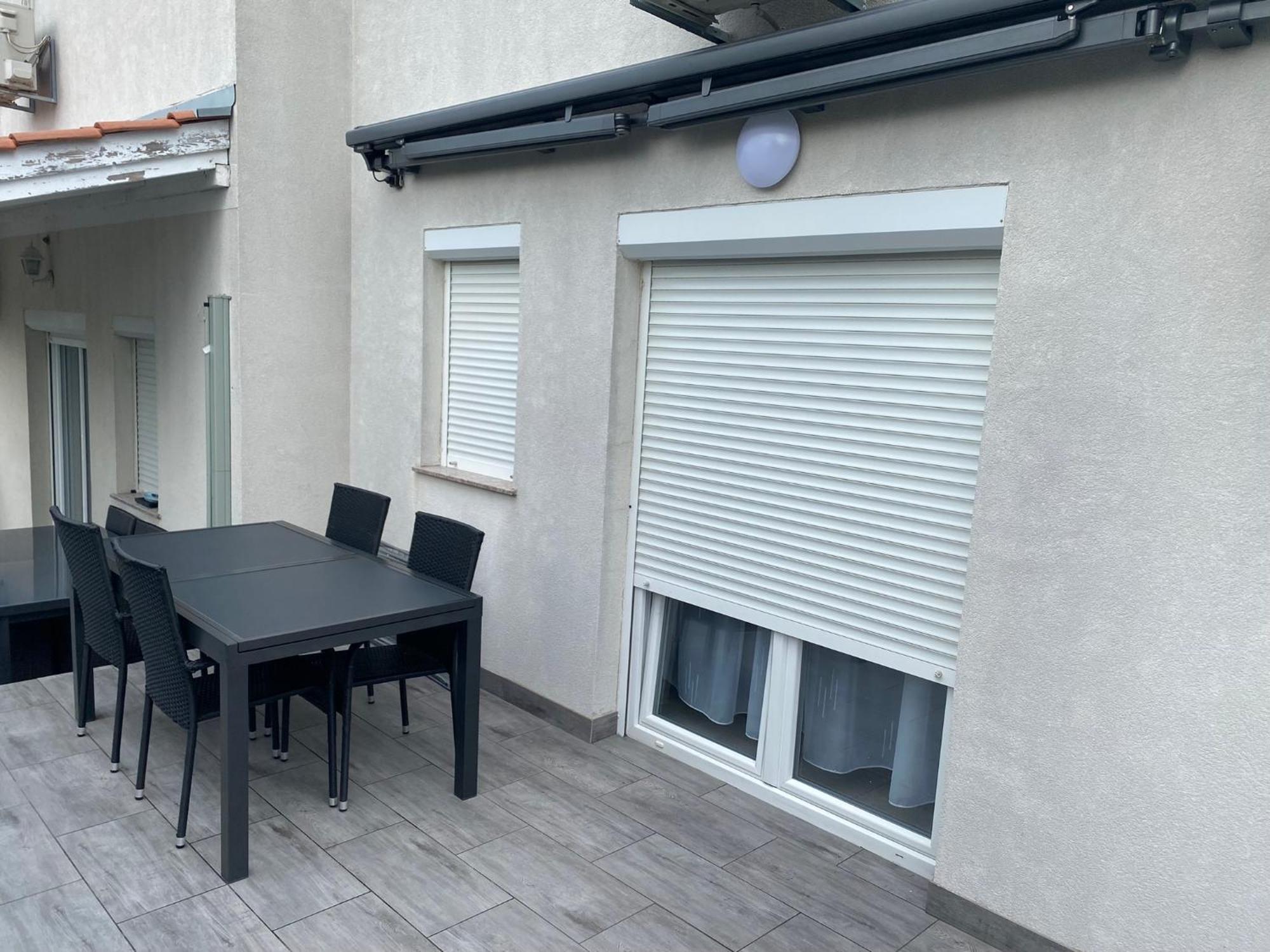 Apartmani Gavran Pirovac Exteriér fotografie