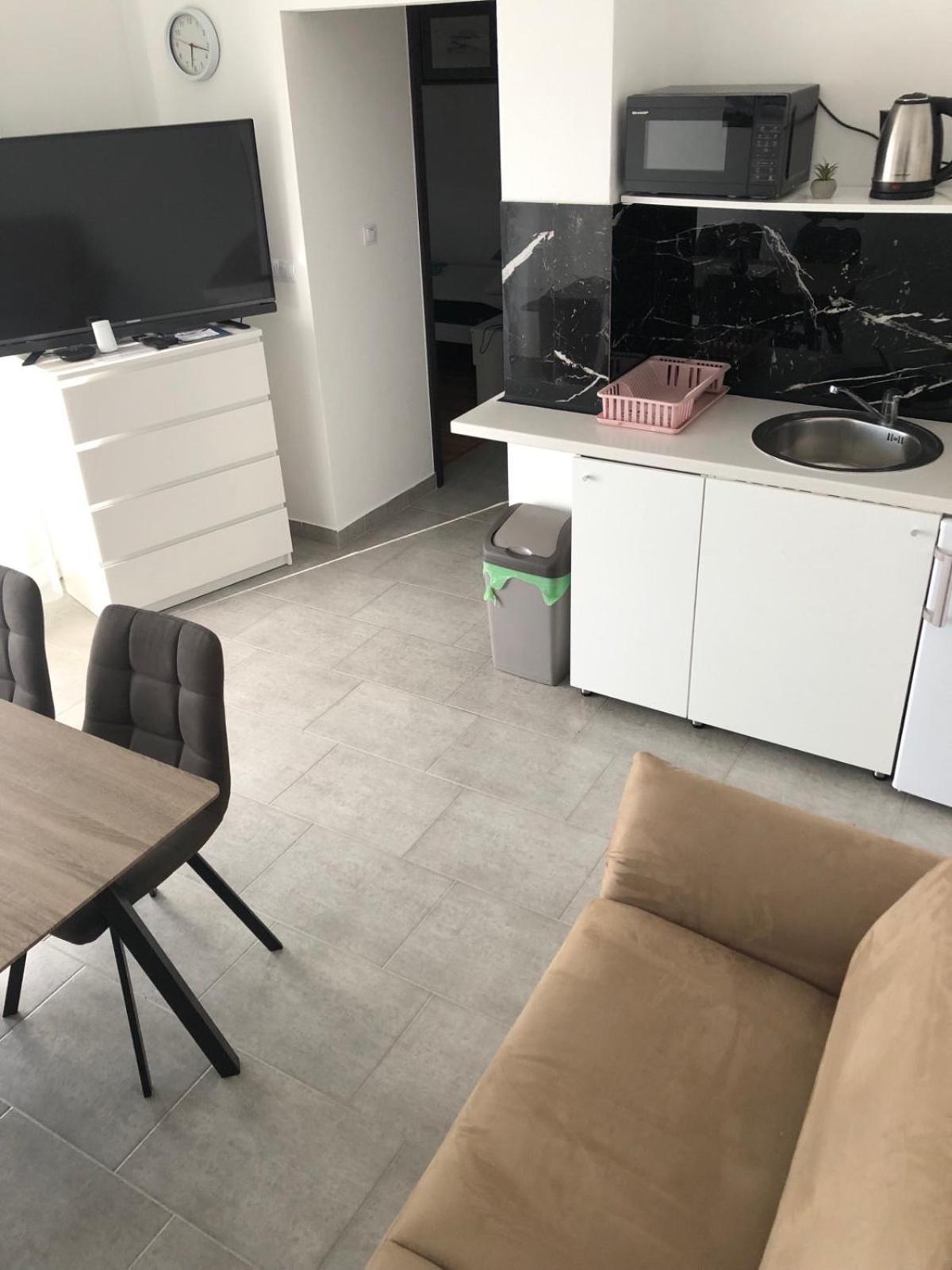Apartmani Gavran Pirovac Exteriér fotografie